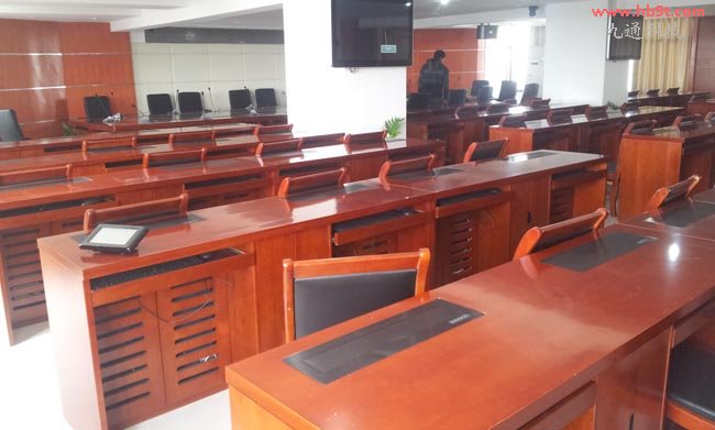 �@ʾ��ȫ�����º�������o�κξ��|�����ڴ������